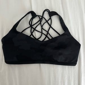 Lululemon Free to Be Bra- Size 10- EUC